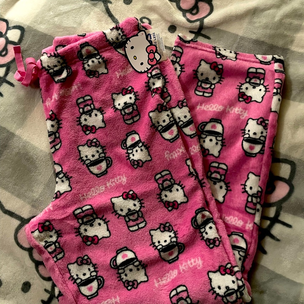 NWT Hello Kitty ‘Coffee Cup’ Plush Pink Pajama Pants, XL. Rare.